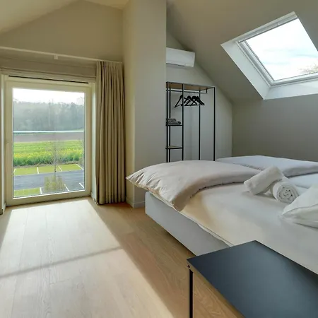 Сasa de vacaciones Ferme De Pétrieux - Pmr Le Saule Avec Piscine Et Wellness *